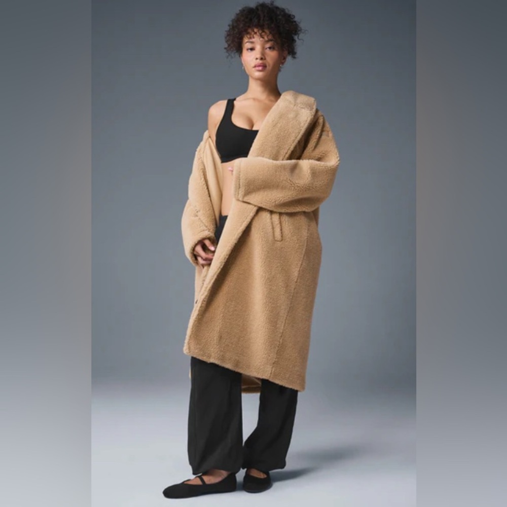 NWT Alo Yoga Oversized Sherpa Trench Teddy Coat - Camel